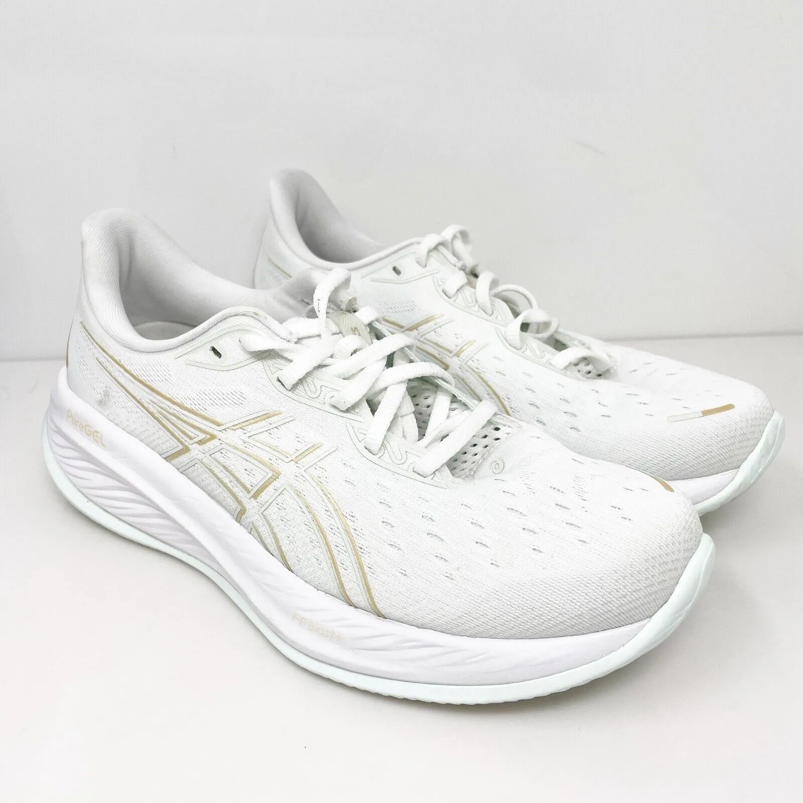 Asics Womens Gel Cumulus 26 1012B599 White Running Shoes Sneakers Size 8.5