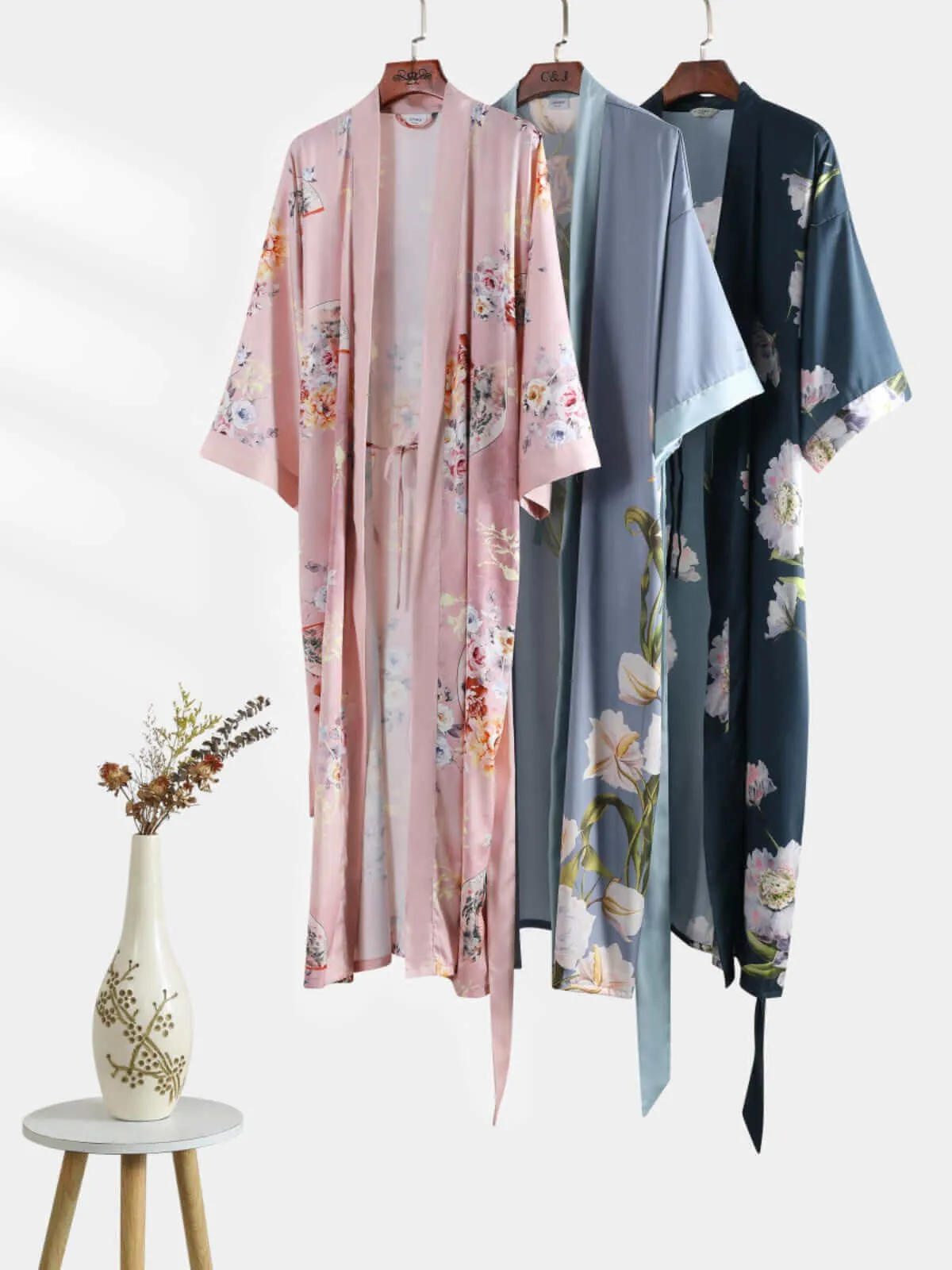 Blooming Anemone Kimono Robe