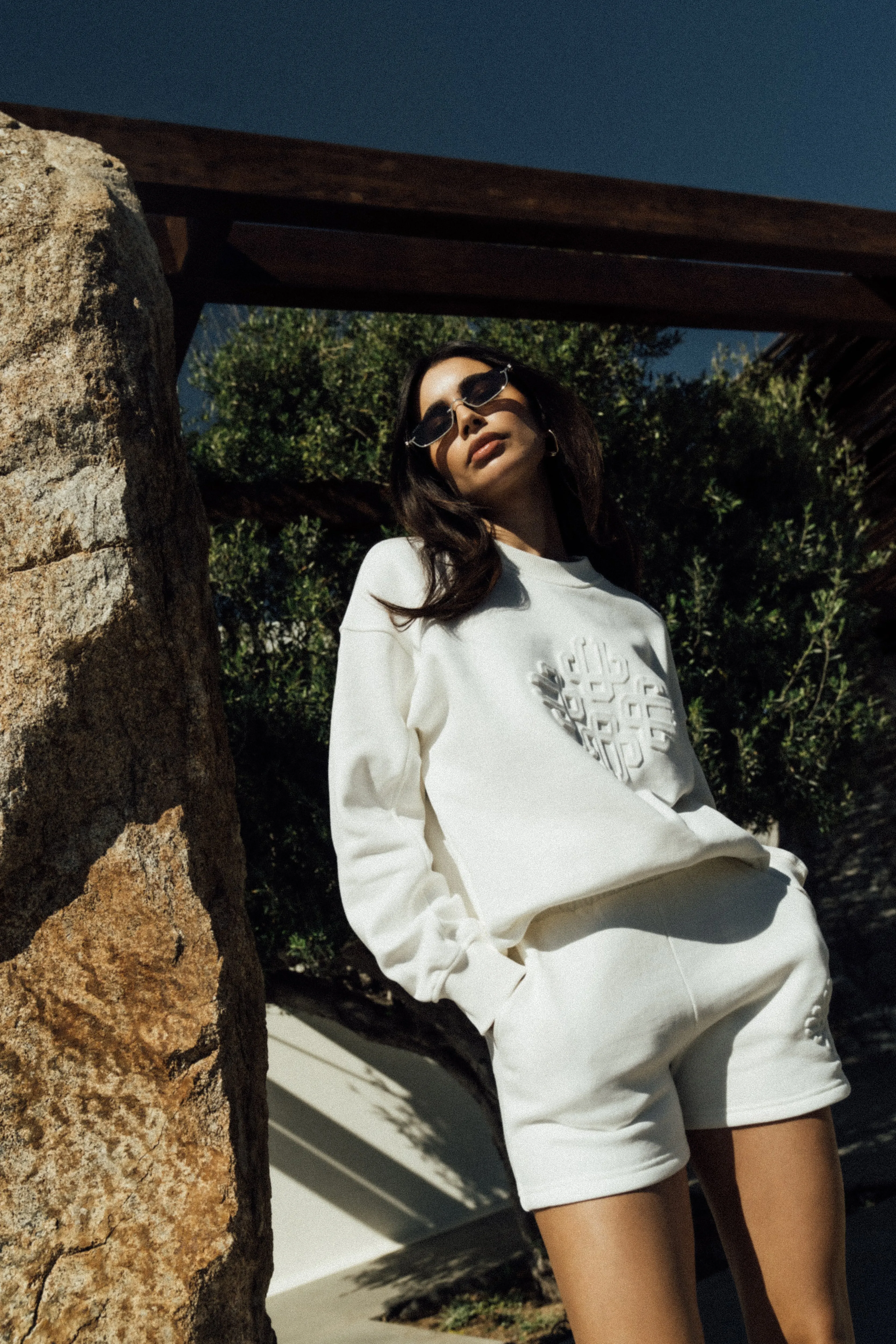 EMBLEM EMBOSSED OVERSIZED SWEATSHIRT - OFF WHITE