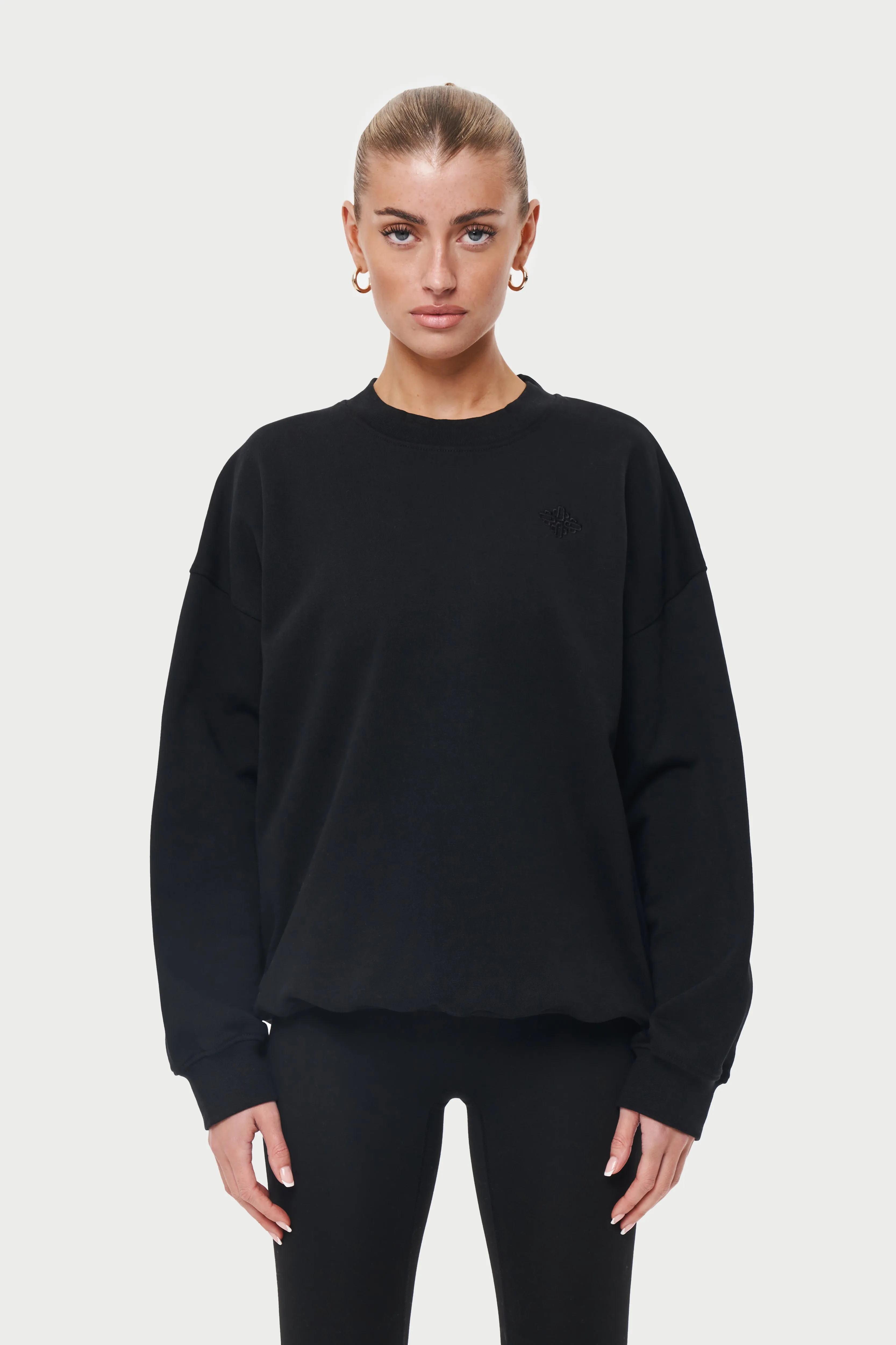 EMBLEM OVERSIZED SWEATSHIRT - BLACK