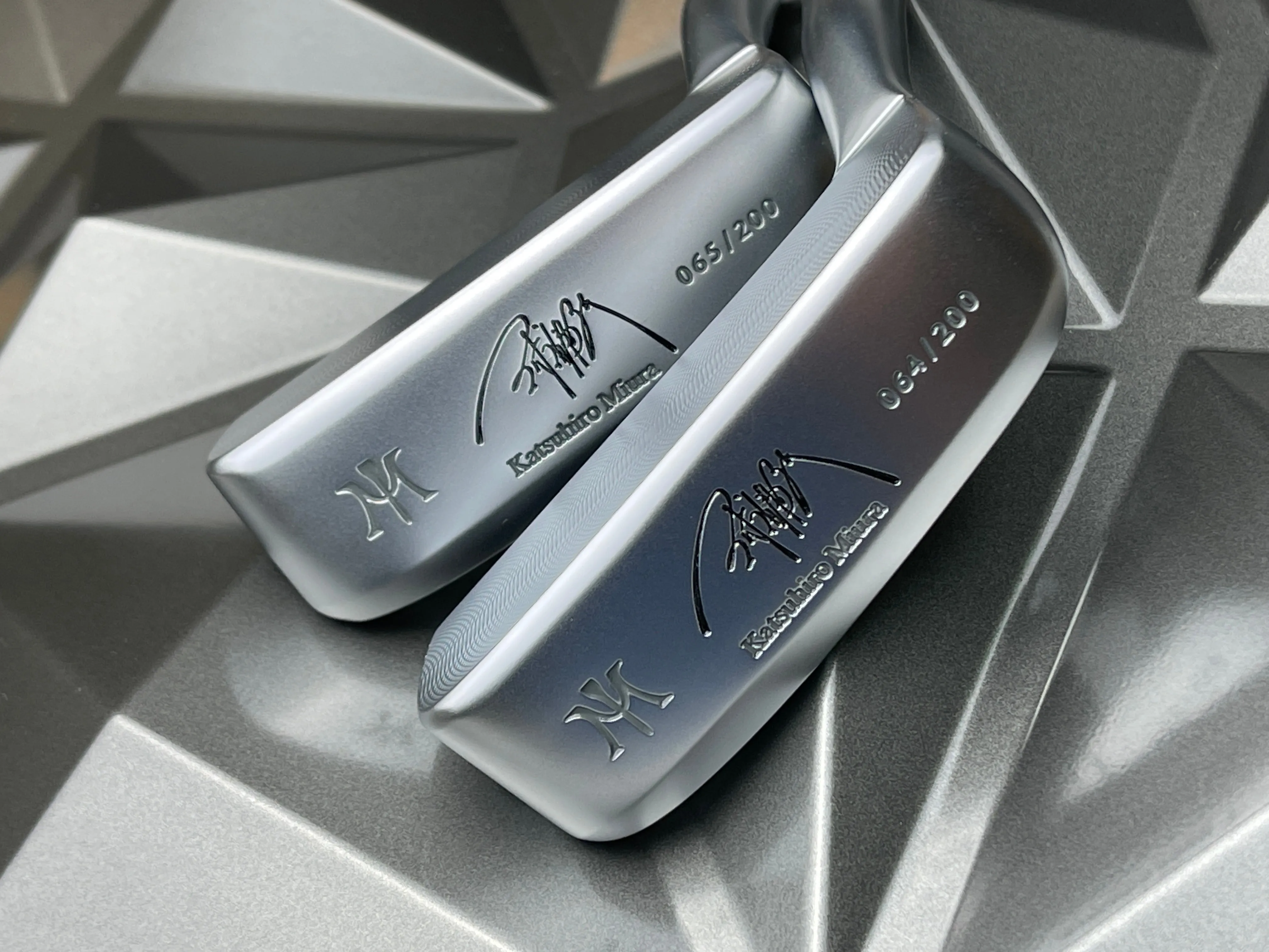 Miura KM-008 Katsuhiro Edition Limited White Chrome Putter - 1 of 200