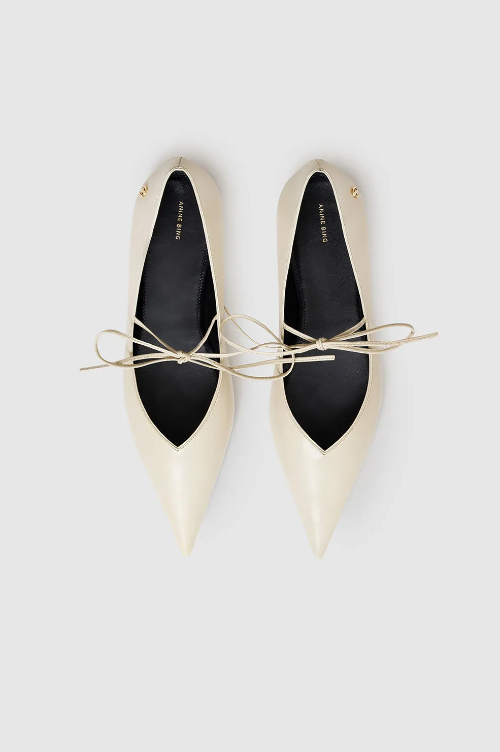 Nikki Flats - Ivory