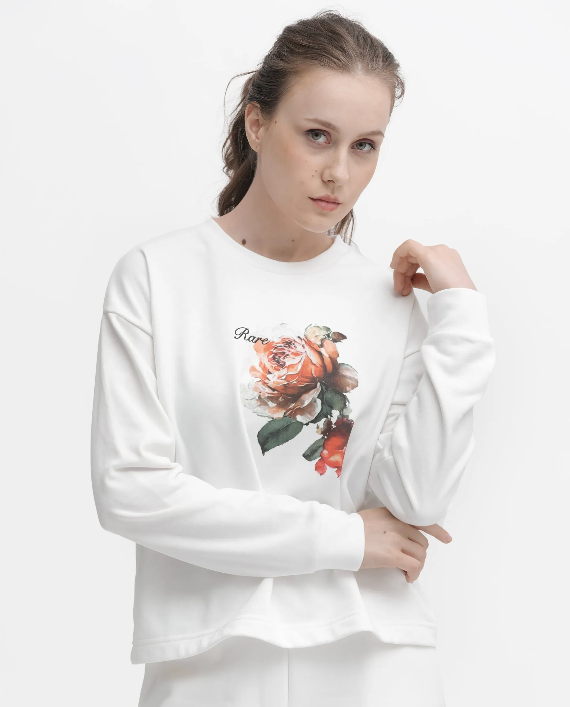 Rareism Articale Women Curtin Off White Poly Cotton Fabric Full Sleeves Crew Neck Regular Fit Graphic Print Sweatshirt