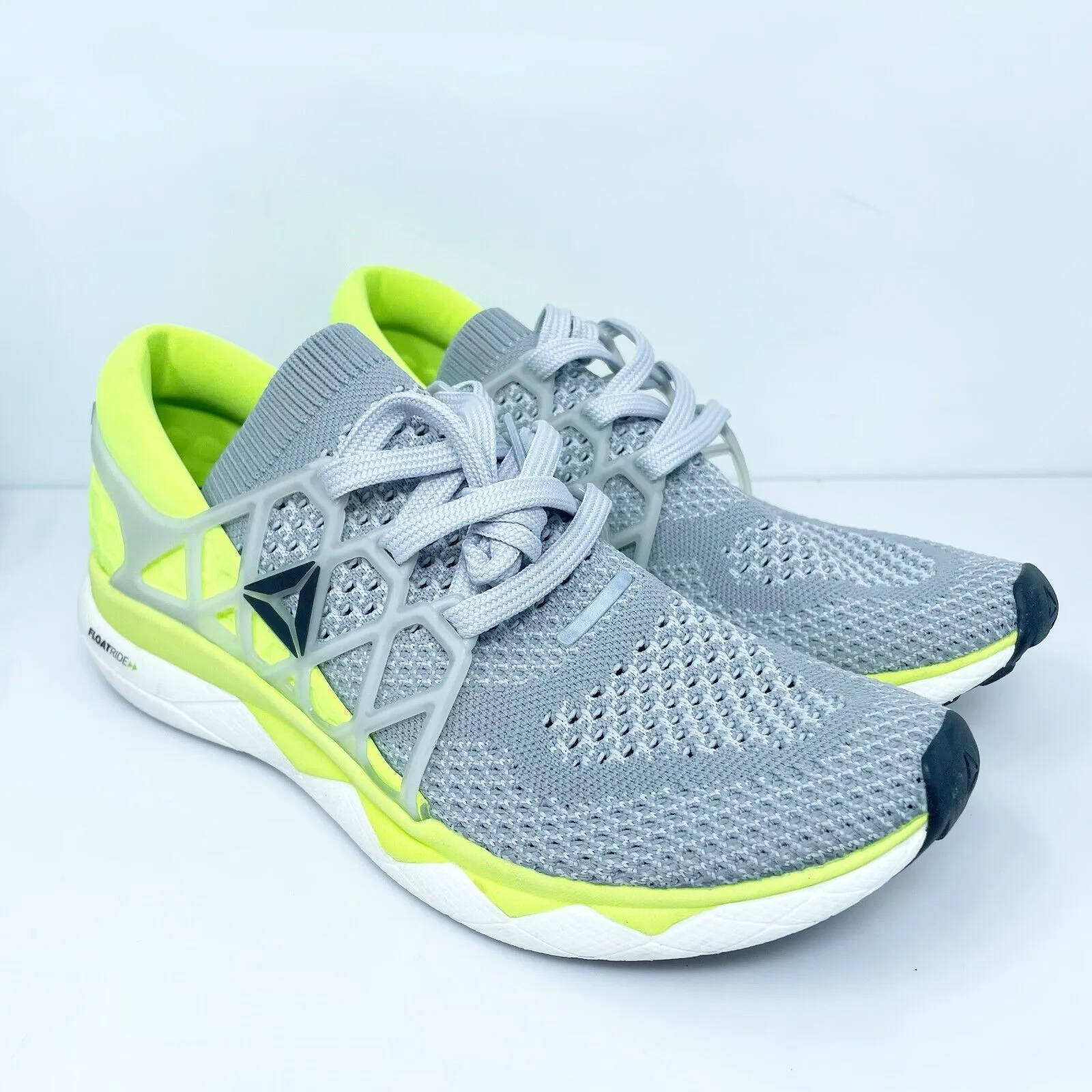 Reebok Womens Floatride Run Ultraknit BS7210 Gray Running Shoes Sneakers Sz 8.5