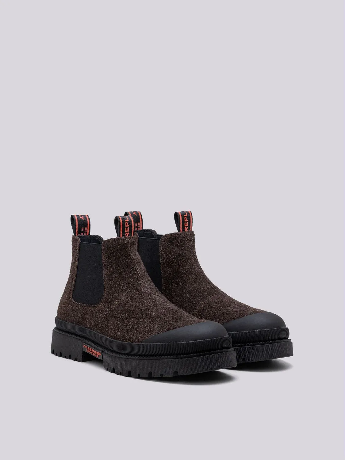 SANDTOWN SUEDE CHELSEA BOOTS