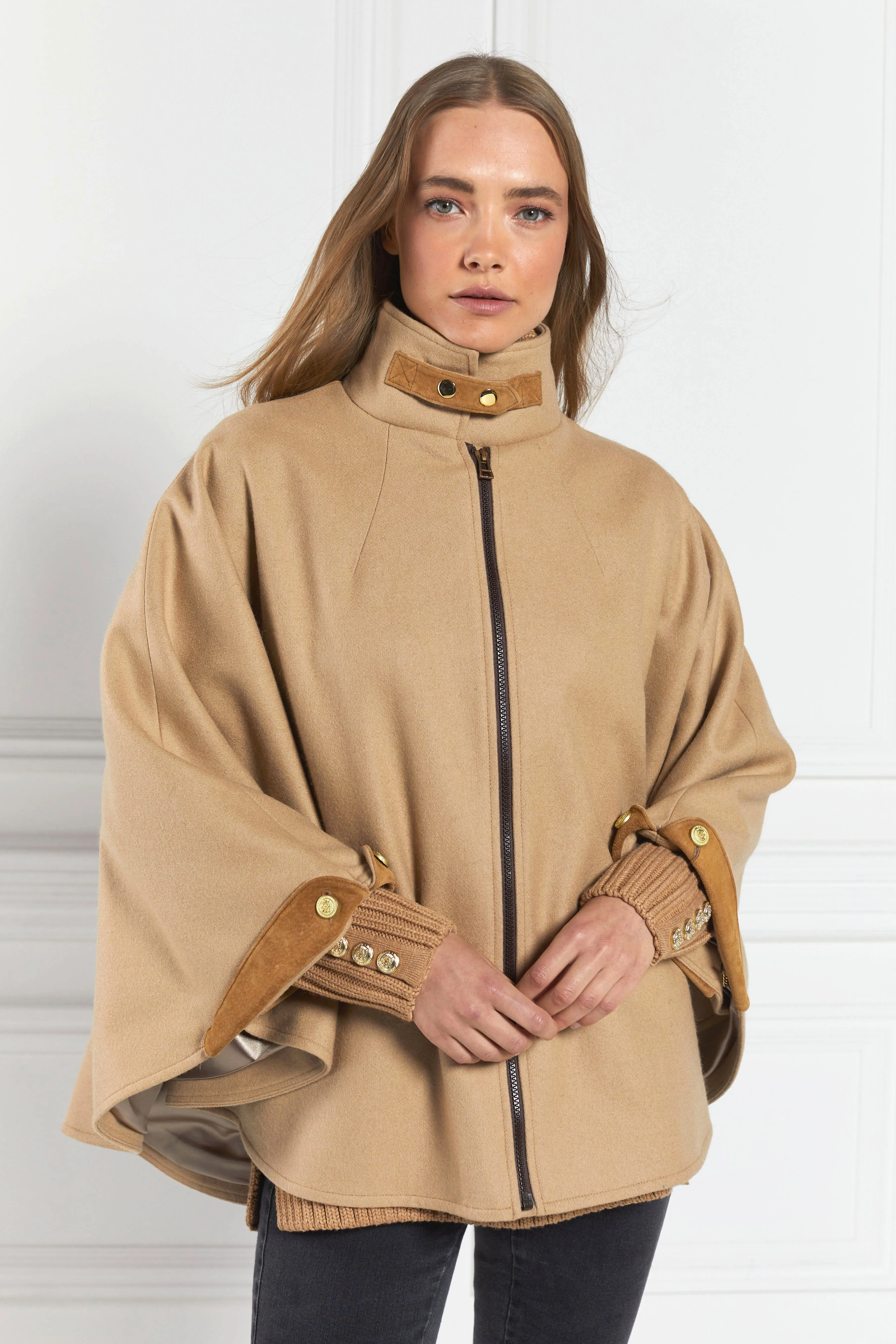 The Classic Cape (Camel)