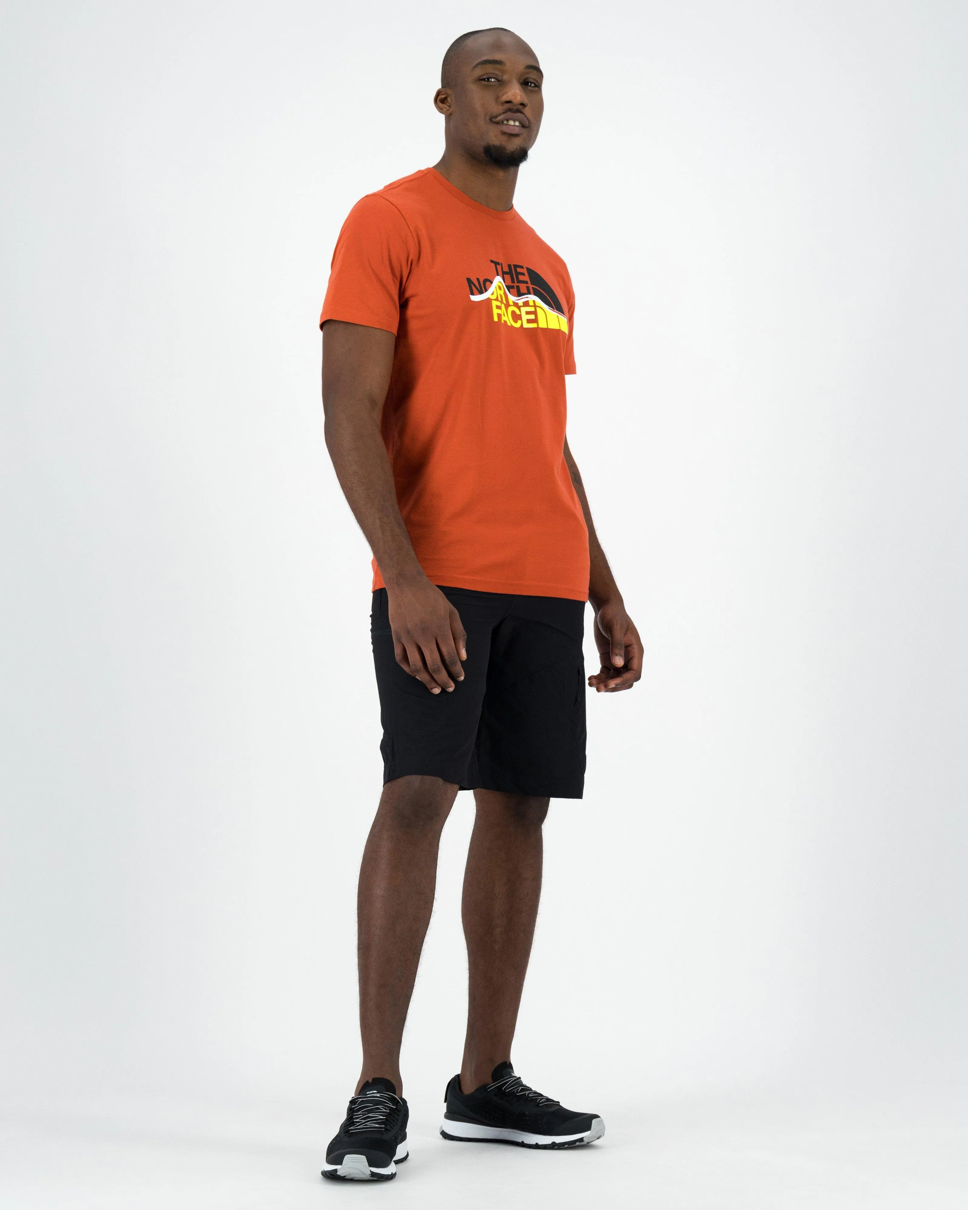 The North Face Men’s Mountain Line T-shirt | Cape Union Mart