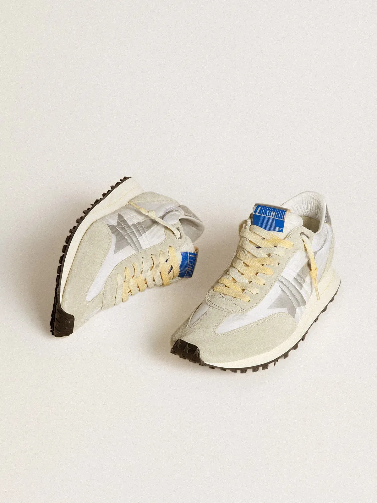 White nylon marathon sneakers with silver star - Golden Goose.